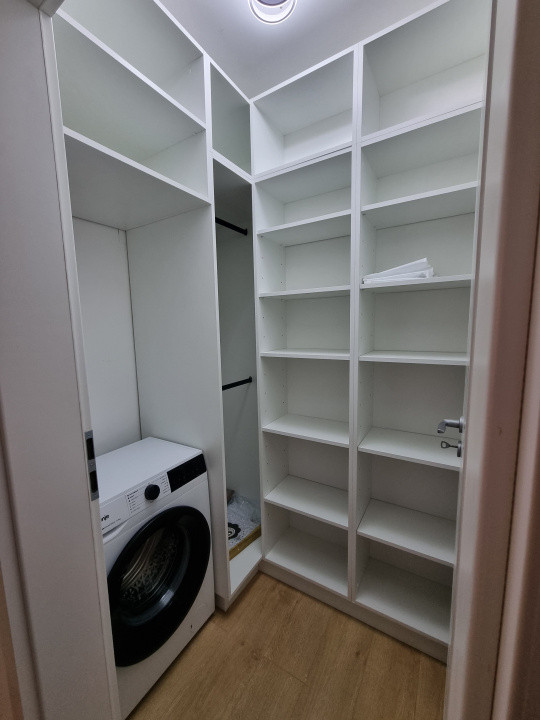 Apartament spatios cu finisaje moderne l zona Parc Poligon