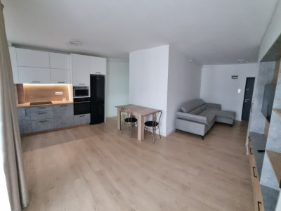 Apartament spatios cu finisaje moderne l zona Parc Poligon