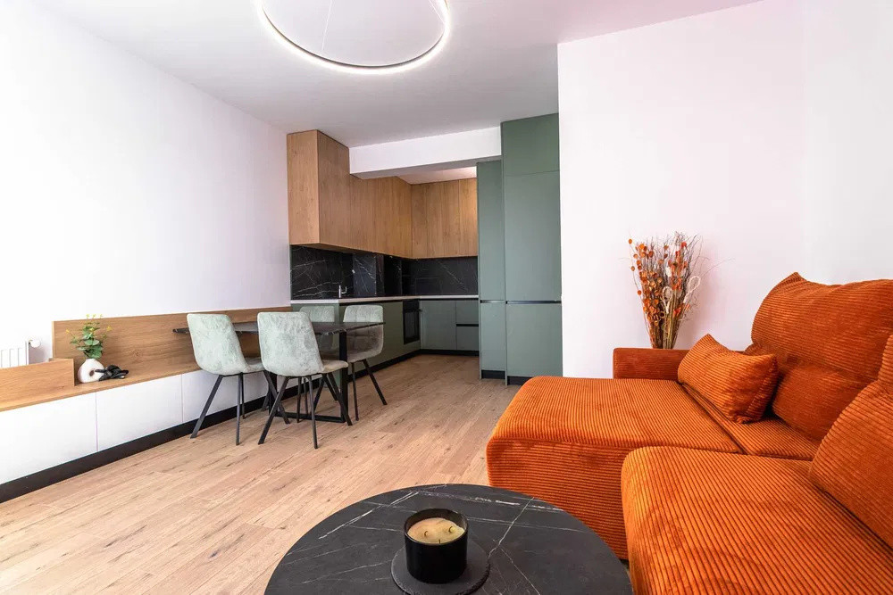 Apartament de lux, 2 camere, terasa, zona Urusagului