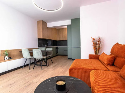Apartament de lux, 2 camere, terasa, zona Urusagului