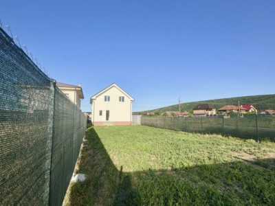 Casa individuală 5 camere, teren 500mp, zona Gilău 