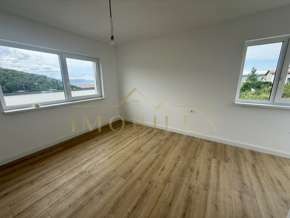Casă individuală FINISATĂ nou, 4 camere, 3 băi, view superb, zona Vivo