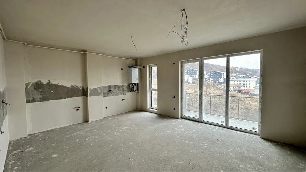 Apartament semifinisat, bloc nou, zona Teilor 