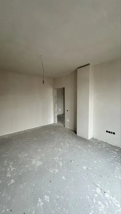Apartament semifinisat, bloc nou, zona Teilor 