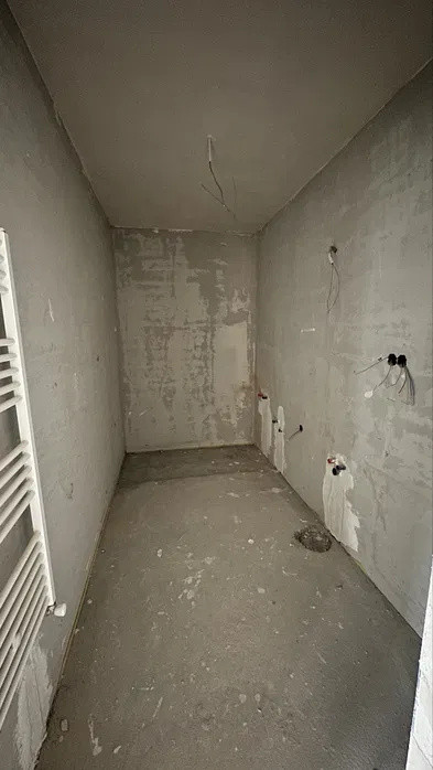 Apartament semifinisat, bloc nou, zona Teilor 