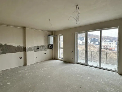 Apartament 2 camere, bloc nou, zona Teilor 