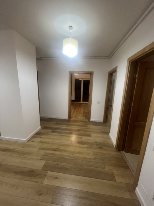 Apartament 3 camere FINISAT NOU, terasa, zona BMW