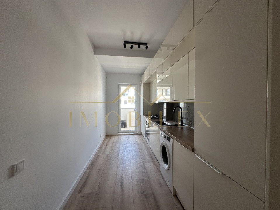 Apartament cu 3 camere, bloc nou, zona Eroilor
