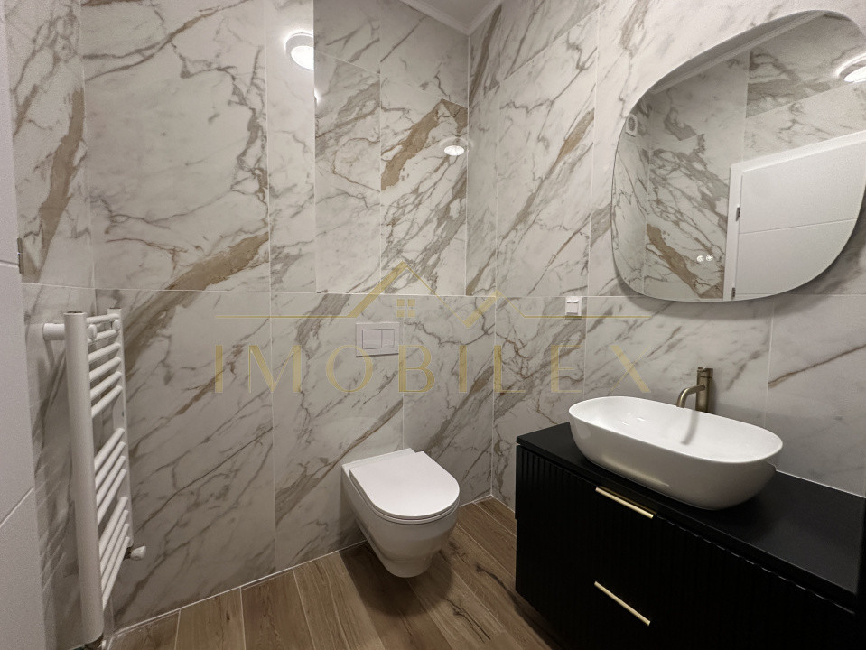 Apartament cu 3 camere, bloc nou, zona Eroilor