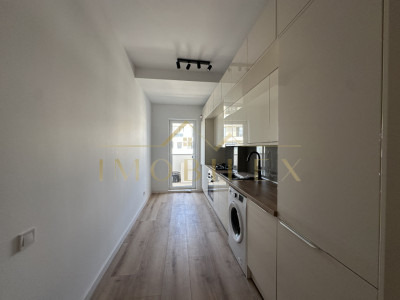Apartament cu 3 camere, bloc nou, zona Eroilor