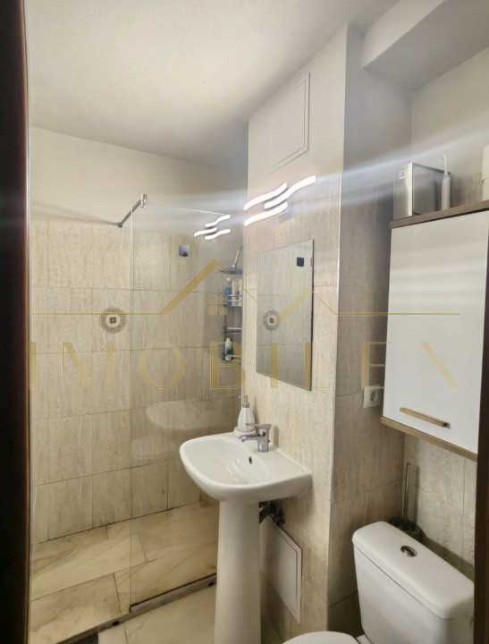 Garsoniera mobilată, utilată, balcon, zona Marasti