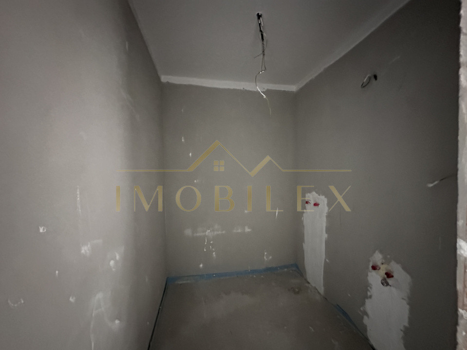 Apartament 4 camere, terasa, bloc nou,  zona Cetatii 