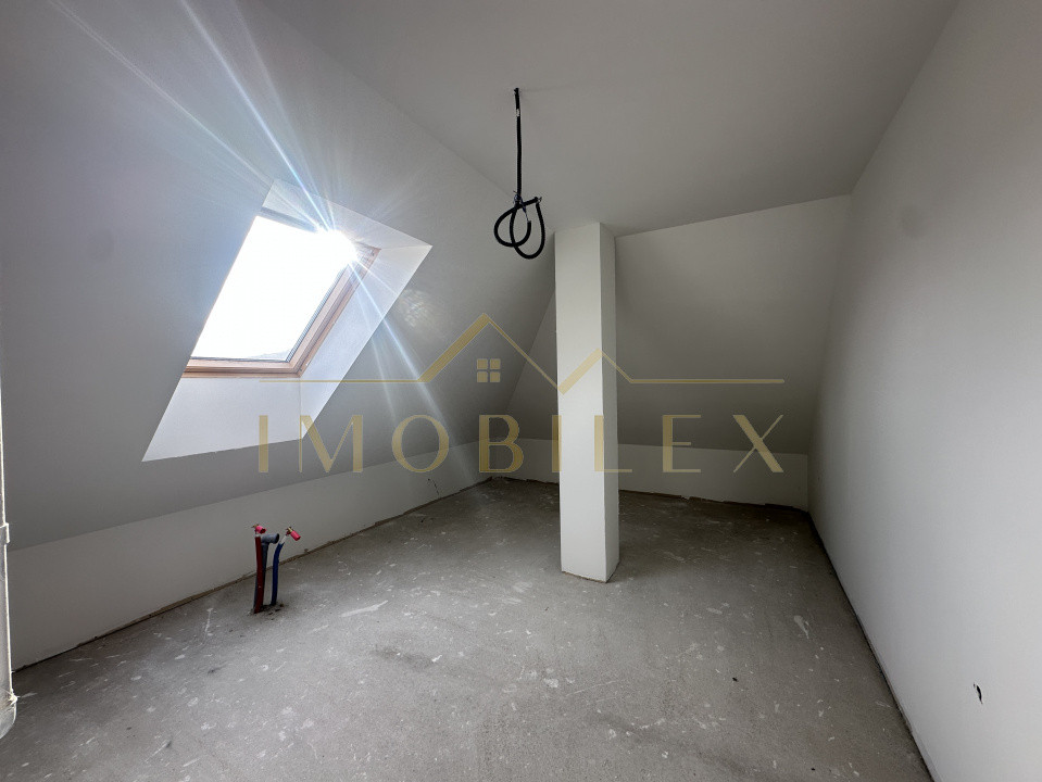 Apartament 4 camere, terasa, bloc nou,  zona Cetatii 