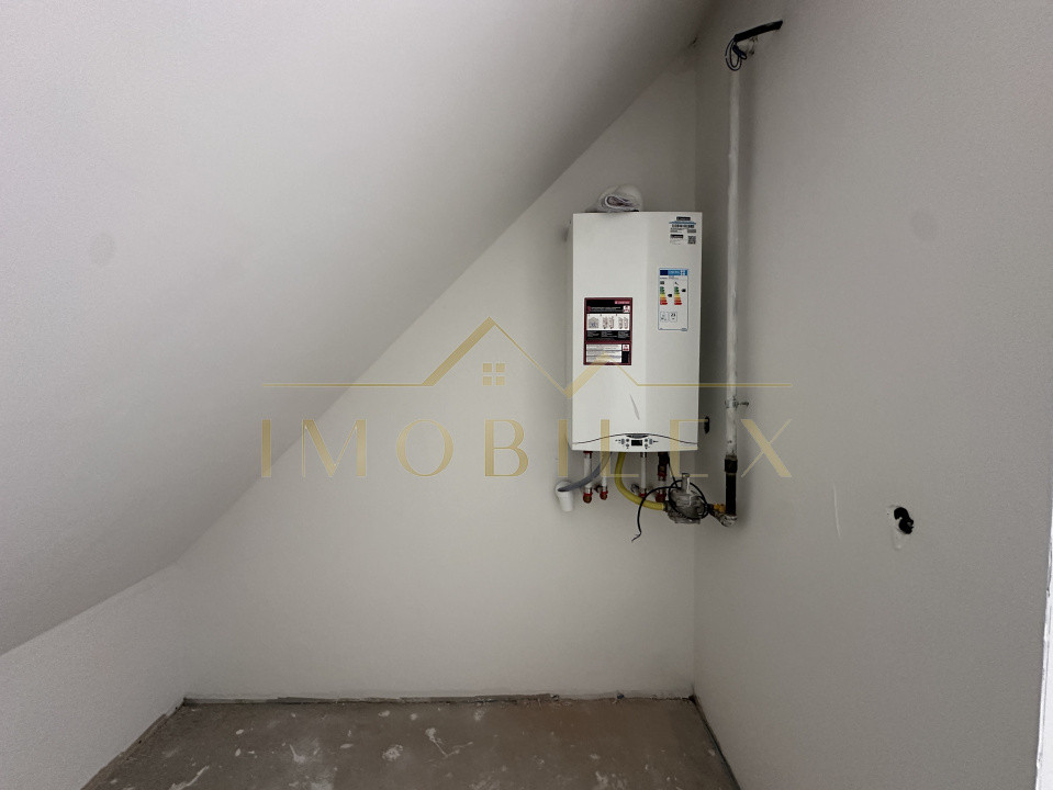 Apartament 4 camere, terasa, bloc nou,  zona Cetatii 