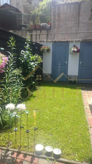 Apartament modern cu gradina, zona Vivo 