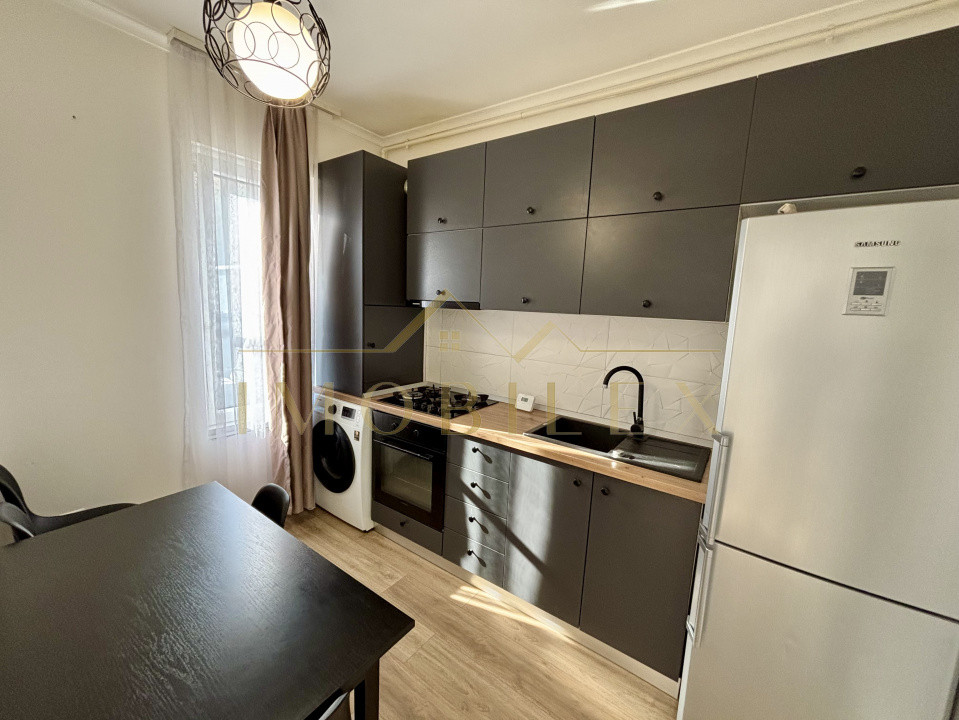 Aparament 2 camere de inchiriat, terasa 30 mp zona Teilor