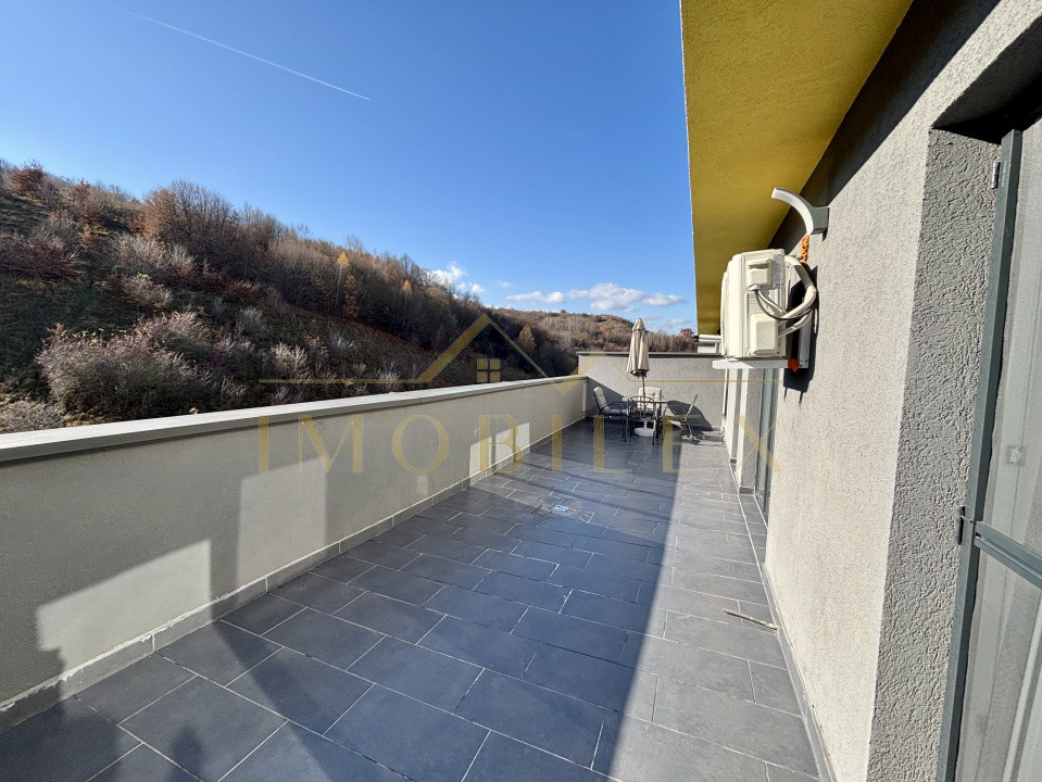 Aparament 2 camere de inchiriat, terasa 30 mp zona Teilor