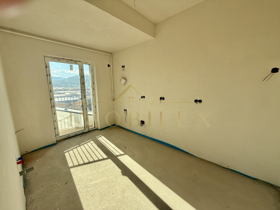 Apartament 3 camere, terasa 25 mp, bloc nou, semifinisat, Eroilor 