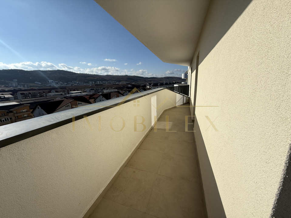 Apartament 3 camere, terasa 25 mp, bloc nou, semifinisat, Eroilor 