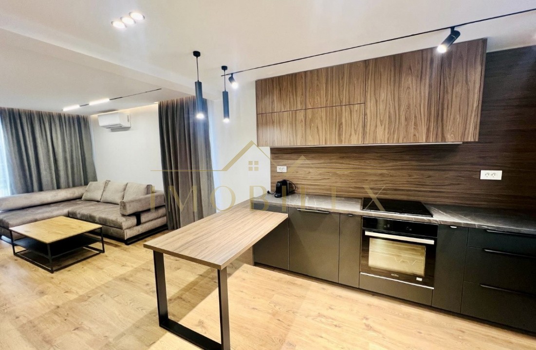 Apartament 2 camere, LUX, gradina 48 mp, zona SubCetate