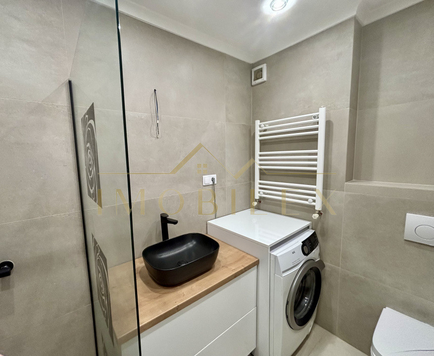 Apartament 2 camere LUX, de inchiriat, terasa 30 mp zona Eroilor
