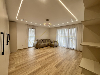 Apartament 2 camere LUX, de inchiriat, terasa 30 mp zona Eroilor