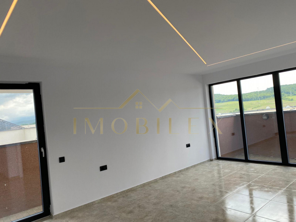 Penthouse FINISAT NOU, 200 mp, terasă 400 mp, view superb, zona Baciu