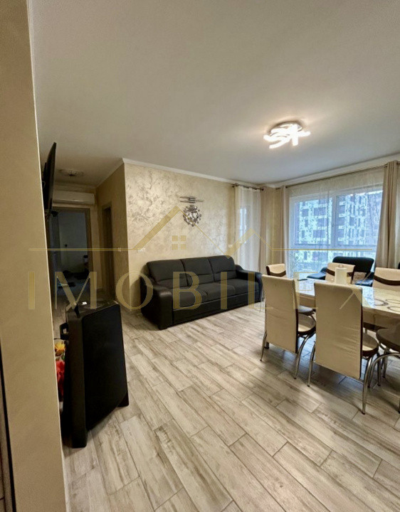 Apartament 4 camere, zona Vivo/Columna Residence