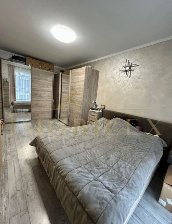 Apartament 4 camere, zona Vivo/Columna Residence