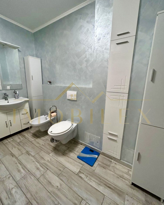 Apartament 4 camere, zona Vivo/Columna Residence