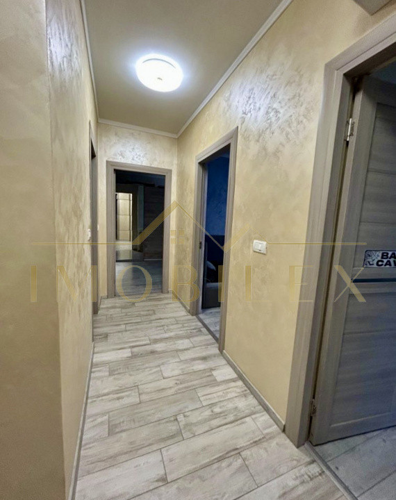 Apartament 4 camere, zona Vivo/Columna Residence