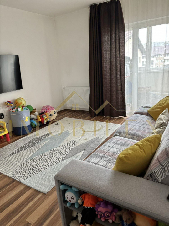 Apartament 2 camere decomandate, 2 balcoane, zona Porii