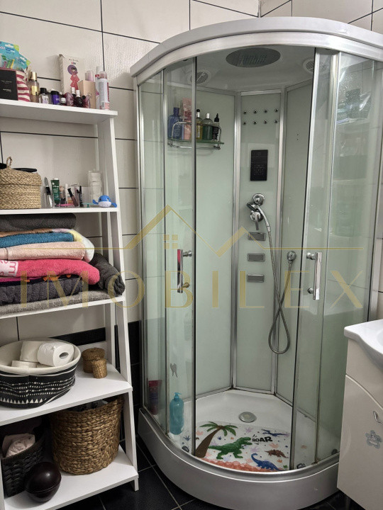 Apartament 2 camere decomandate, 2 balcoane, zona Porii