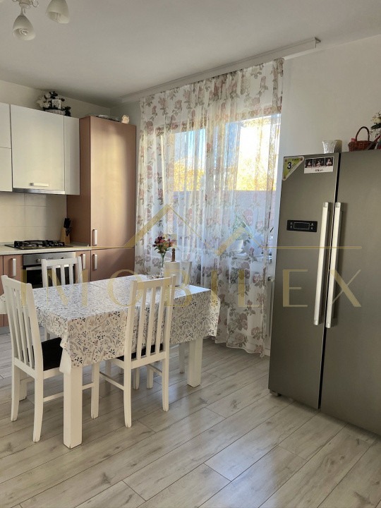 Casă tip duplex, 4 camere, 120mp , zona Terra 