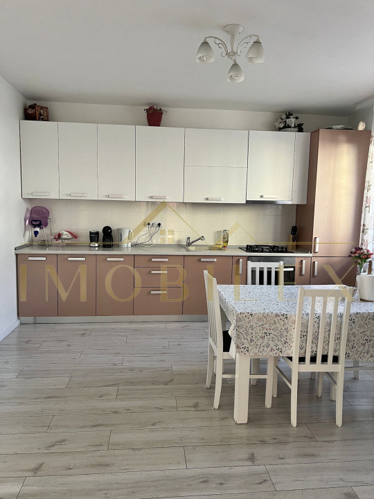Casă tip duplex, 4 camere, 120mp , zona Terra 