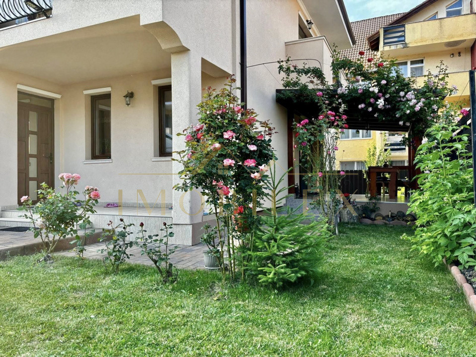 Casă tip duplex, 4 camere, 120mp , zona Terra 