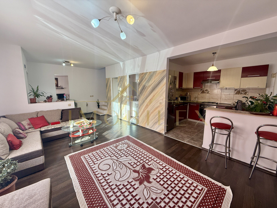 Casa tip duplex 4 camere de închiriat, grădină, zona Subcetate