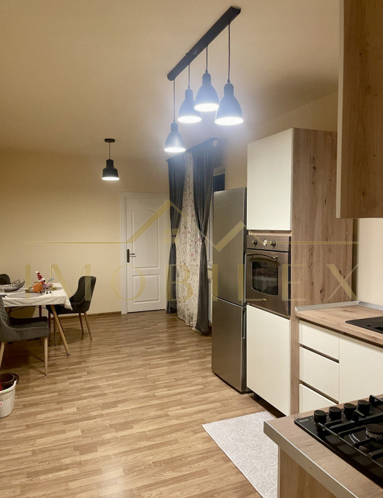 Apartament 3 camere, mobilat modern, bloc nou, zona Eroilor 