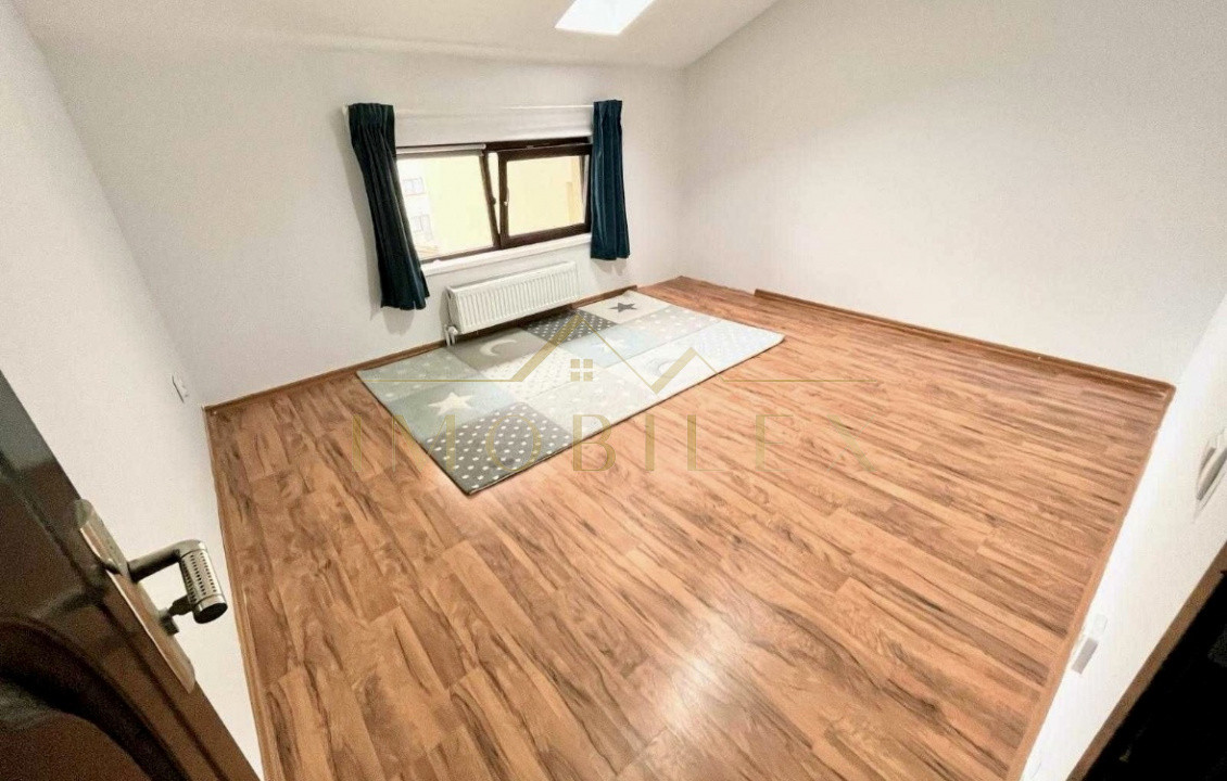Apartament 3 camere, zona Teilor