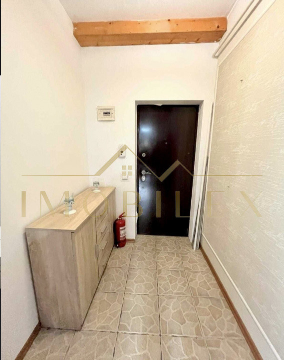 Apartament 3 camere, zona Teilor