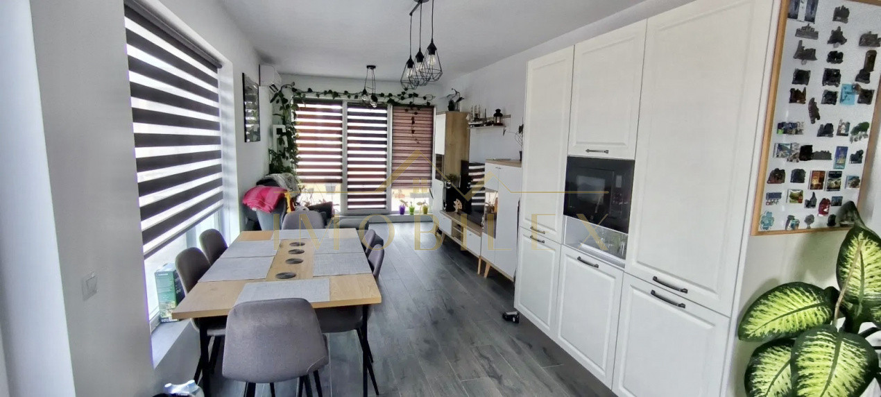 Apartament tip Penthouse 3 camere, terasa 88mp, zona Cetatii