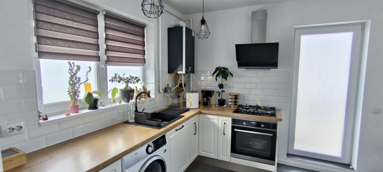 Apartament tip Penthouse 3 camere, terasa 88mp, zona Cetatii