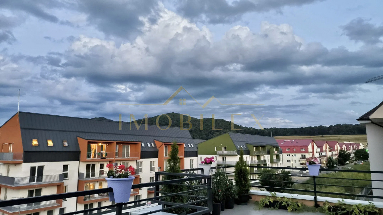 Apartament tip Penthouse 3 camere, terasa 88mp, zona Cetatii