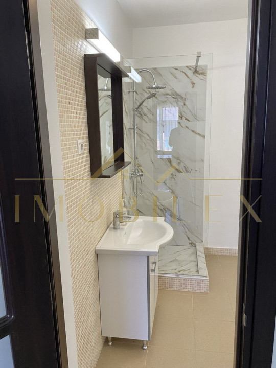 Apartament 3 camere, 67mp, 2 balcoane, zona Teilor