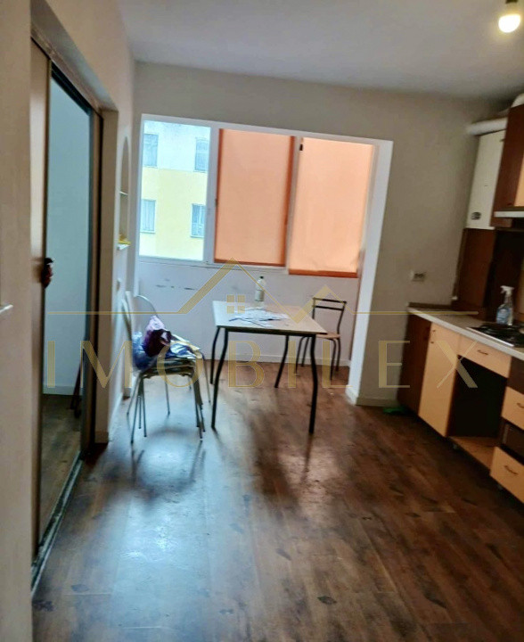Apartament 2 camere, zona Sesul de Sus