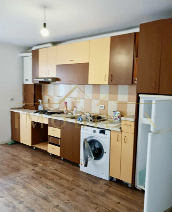 Apartament 2 camere, zona Sesul de Sus