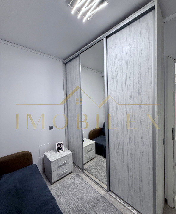 Apartament 2 camere, zona Vivo