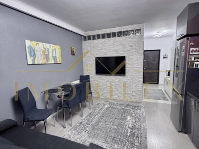 Apartament 2 camere, zona Vivo