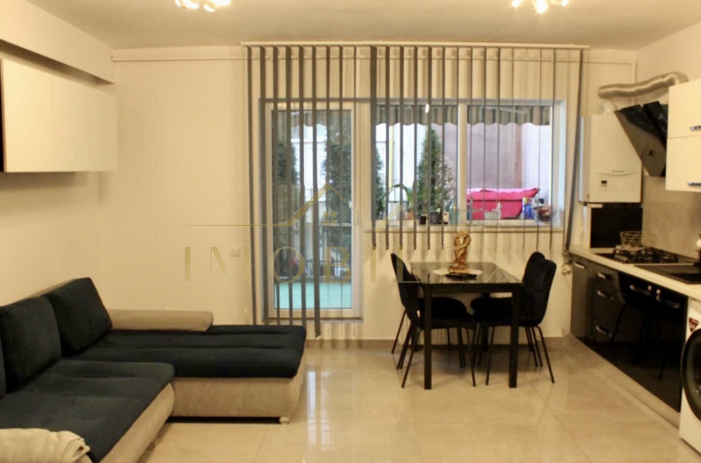 Apartament spațios 3 camere,68 mp, terasa 48 mp, zona Vivo