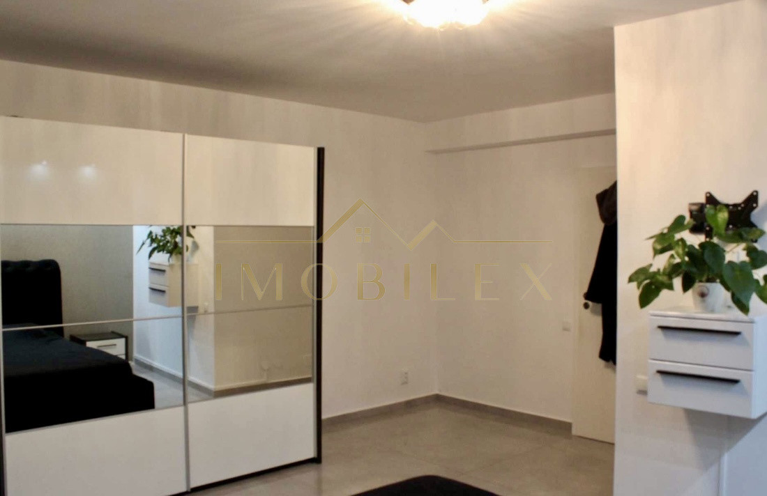 Apartament spațios 3 camere,68 mp, terasa 48 mp, zona Vivo